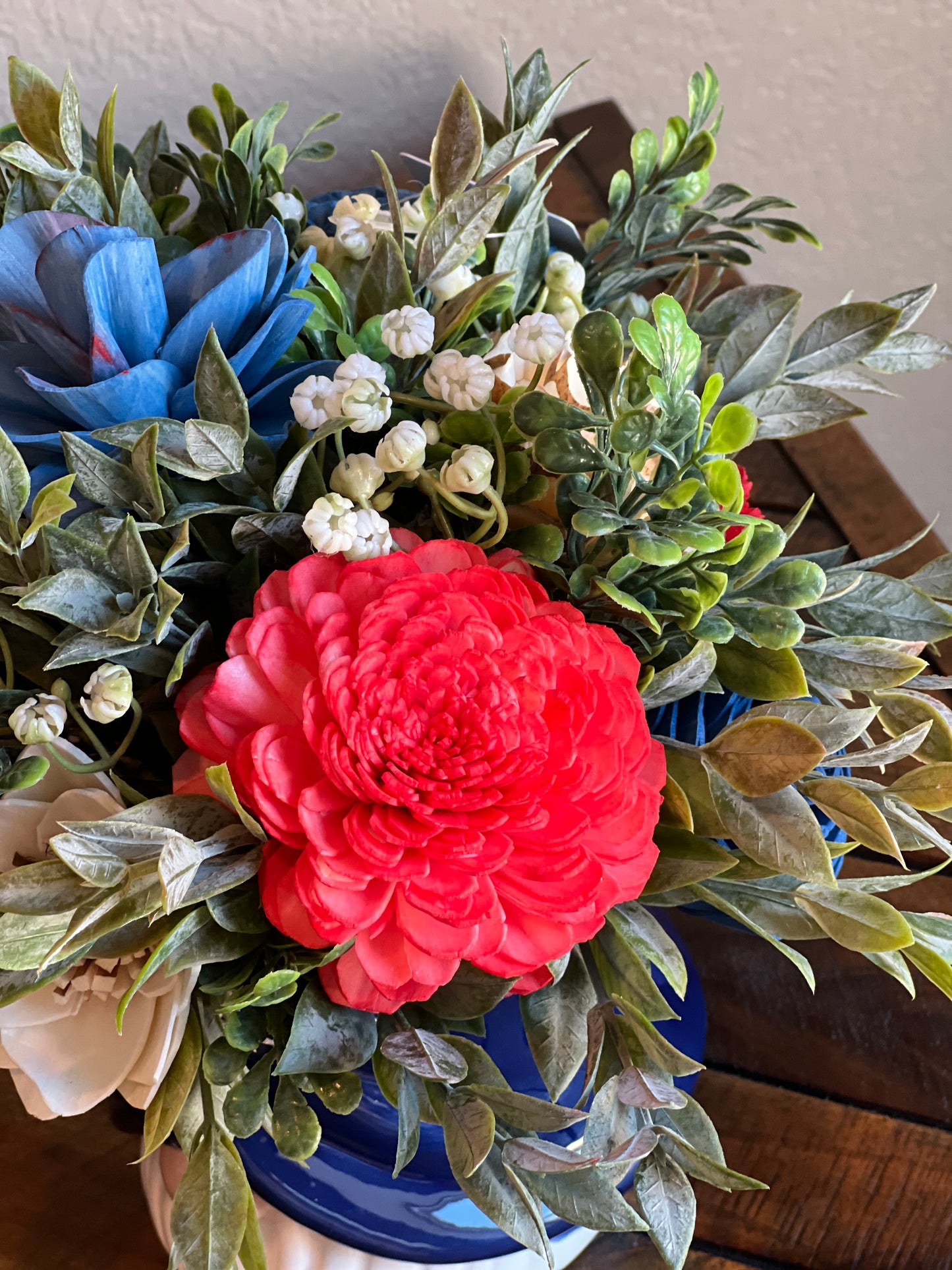 Sola Wood Flowers in Patriotic Gnome