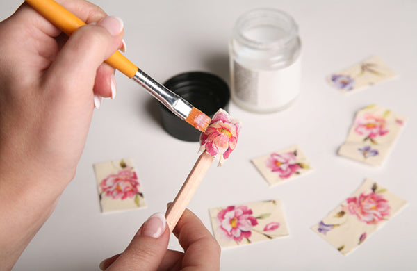 CRAFTY CLASSES & GET-TOGETHERS