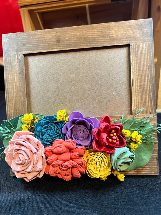 Sola Wood flowers on wood picture frame