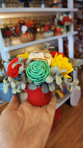 Sola wood flowers in small Cup