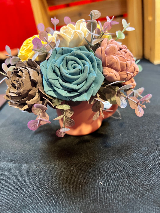 Sola wood flowers in small Cup
