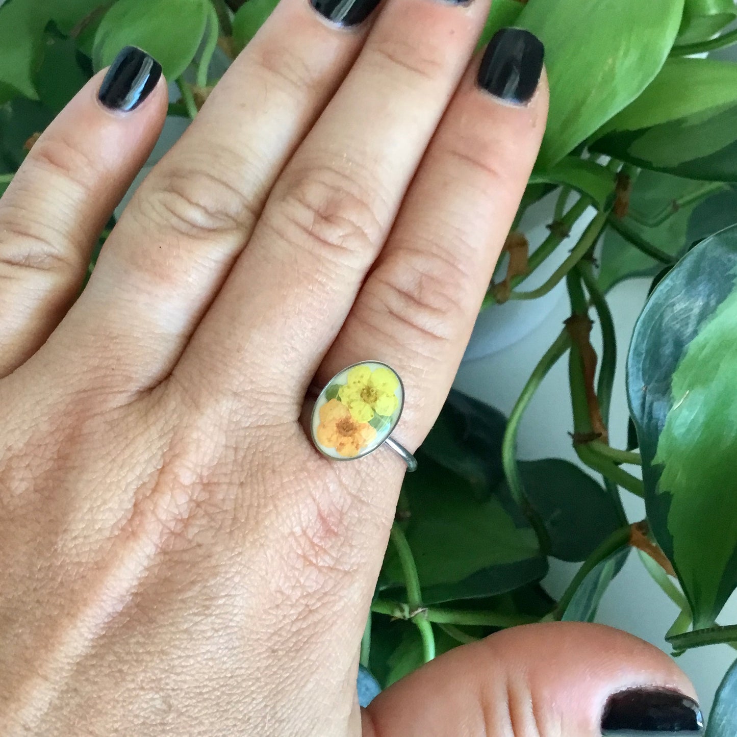 Real Flower Oval Ring