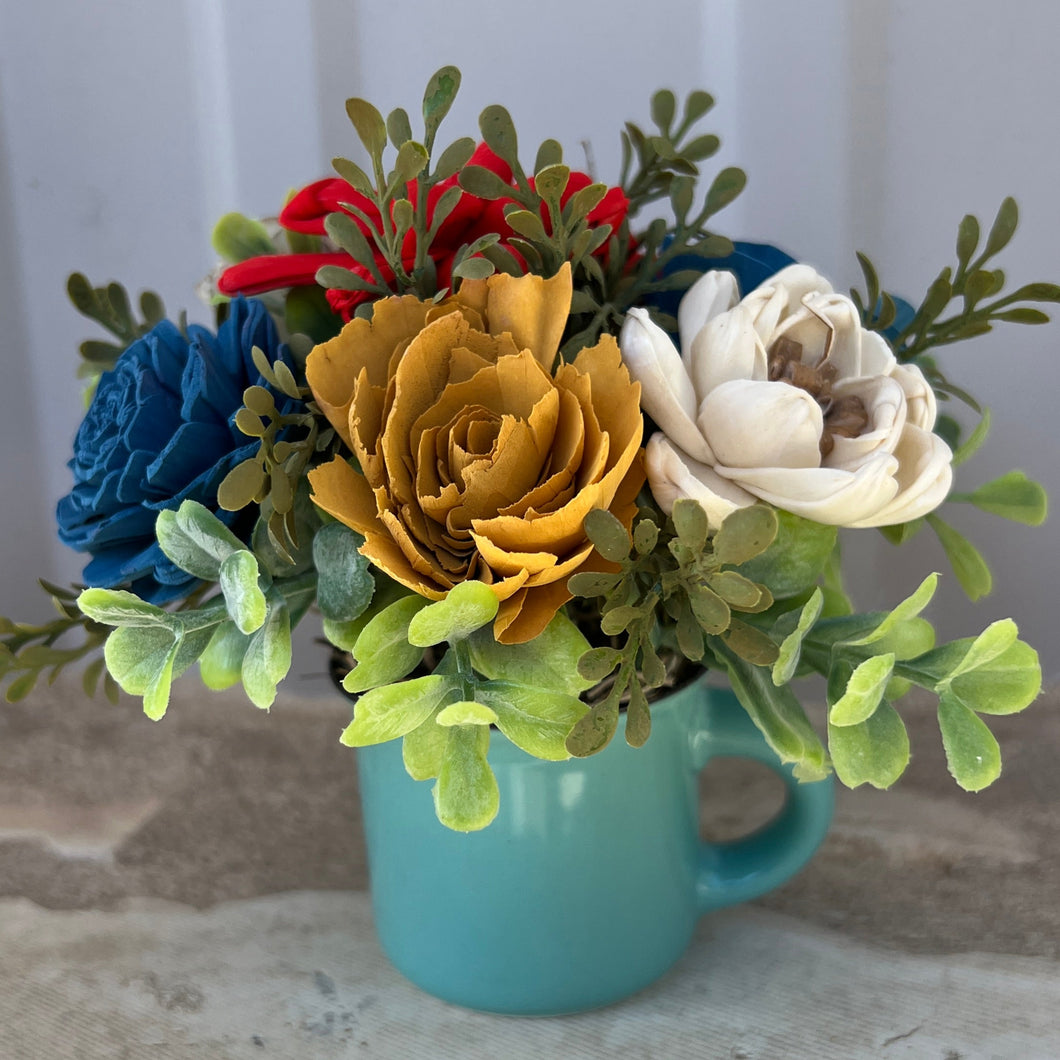 Sola wood flowers in small Cup