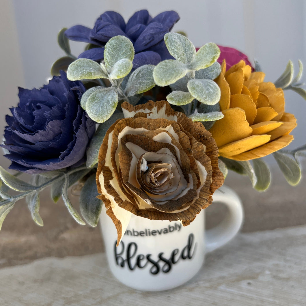 Sola wood flowers in small Cup