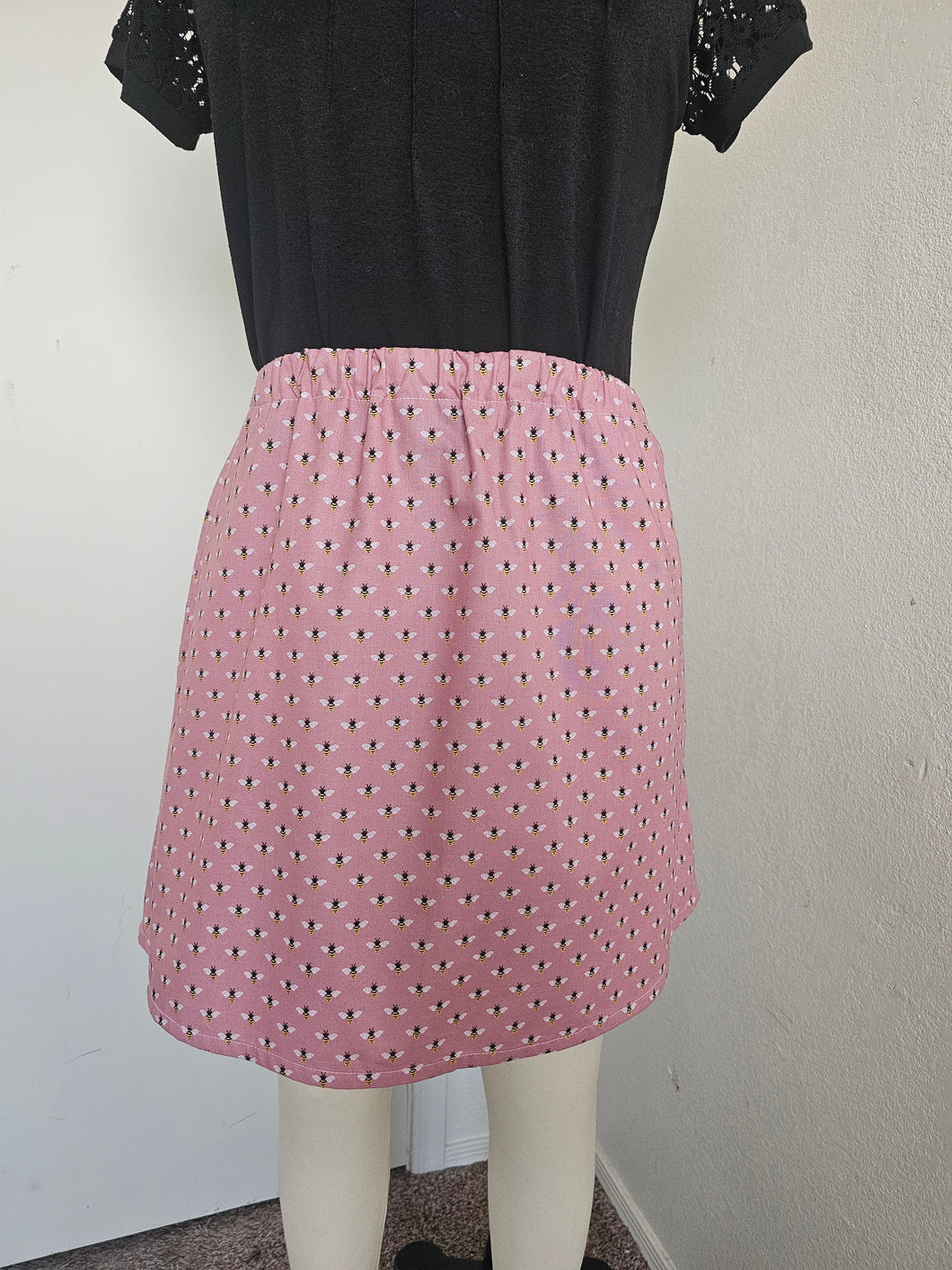 Women's Skirt-Pink Bee