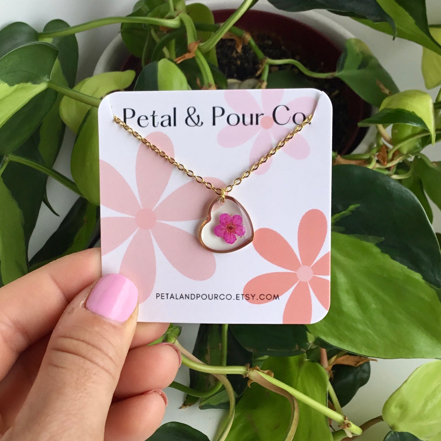 Real Flower Heart Necklace (Gold)