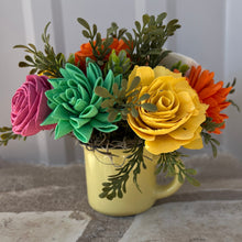 Sola wood flowers in small Cup