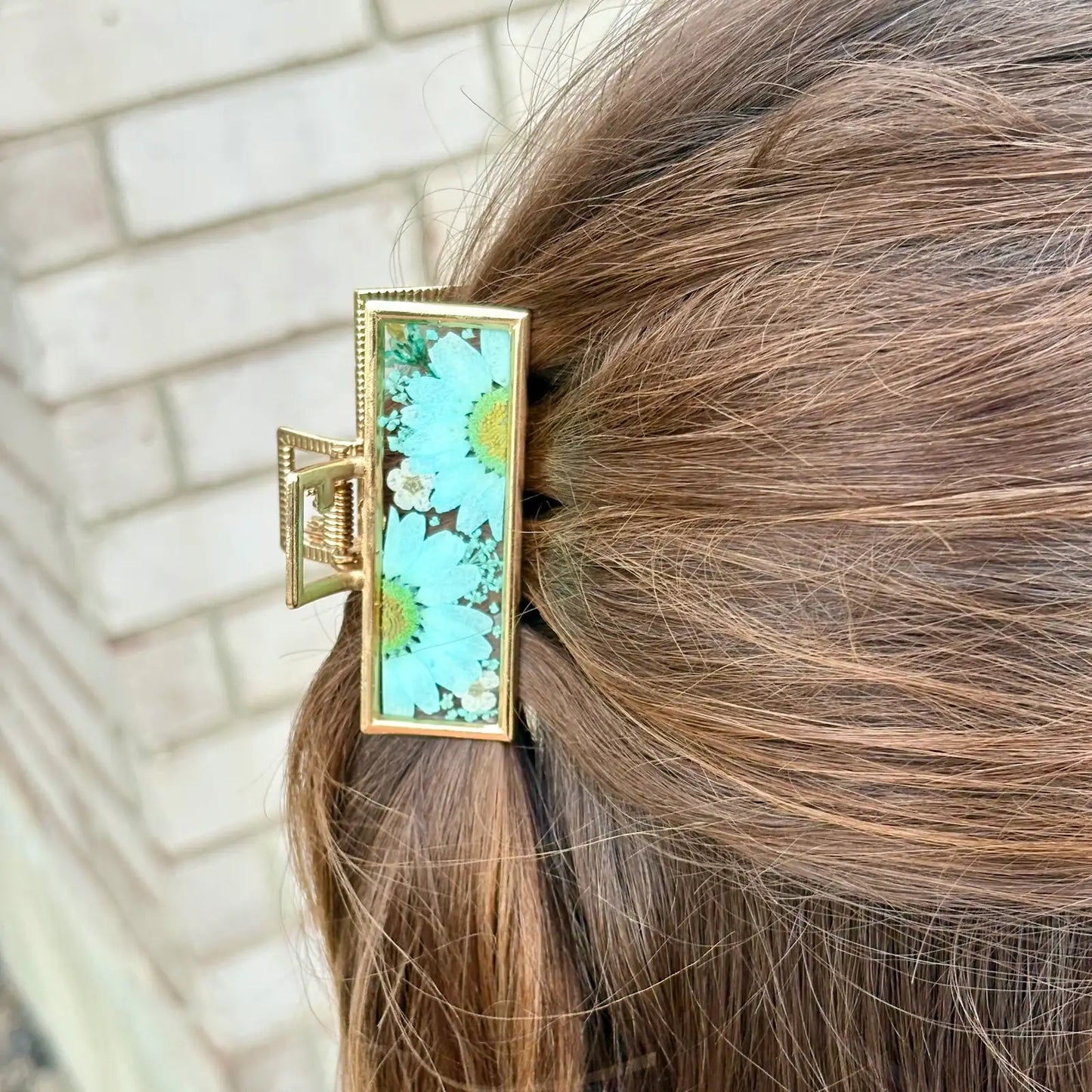 Real Flower Gold Claw Clip