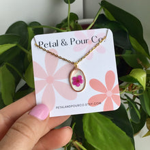 Real Flower Oval Necklace
