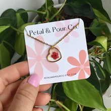 Real Flower Heart Necklace (Gold)