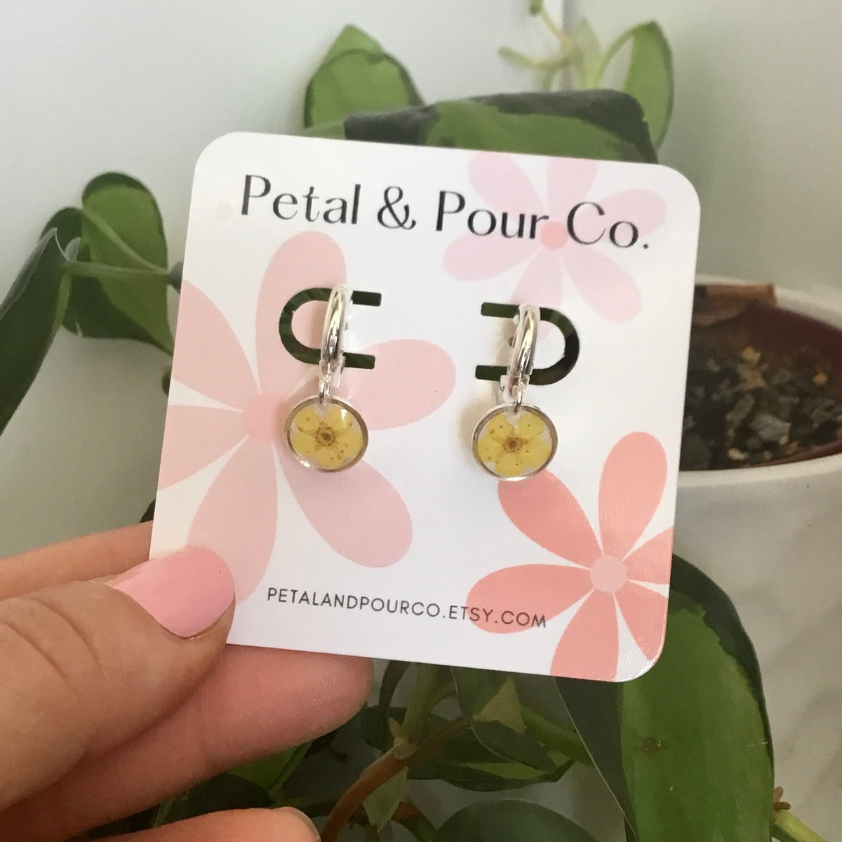 Real Flower Round Huggies