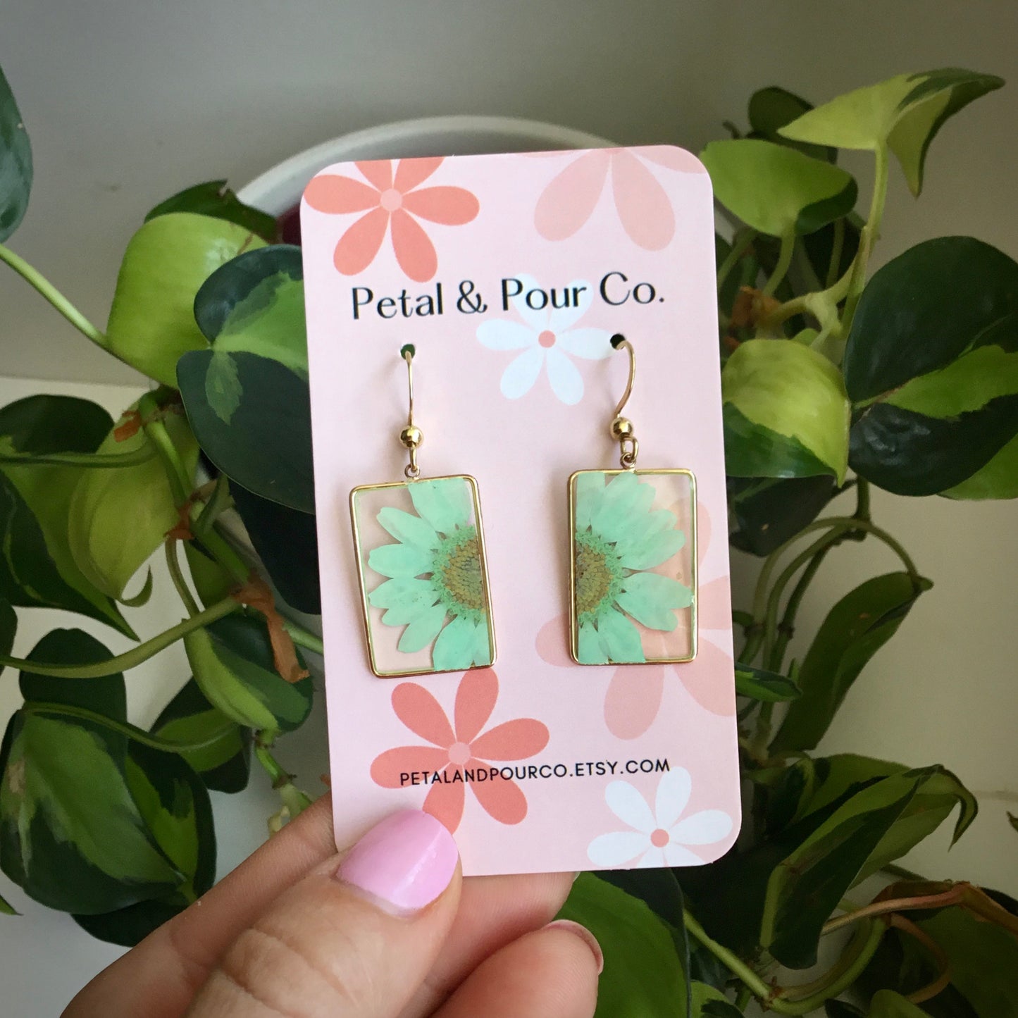Real Daisy Earring