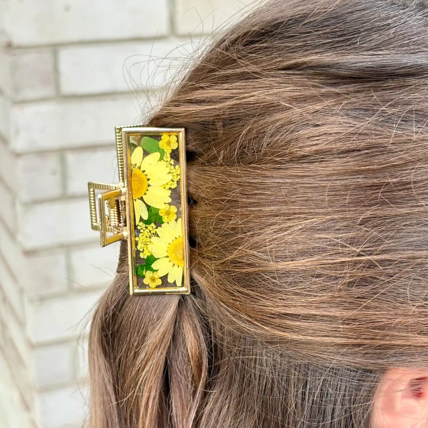 Real Flower Gold Claw Clip