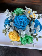 Sola wood flowers in small Cup