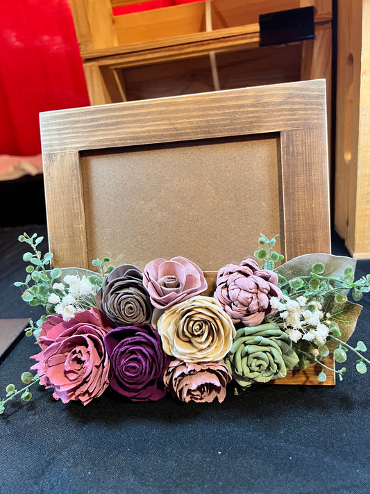 Sola Wood flowers on wood picture frame