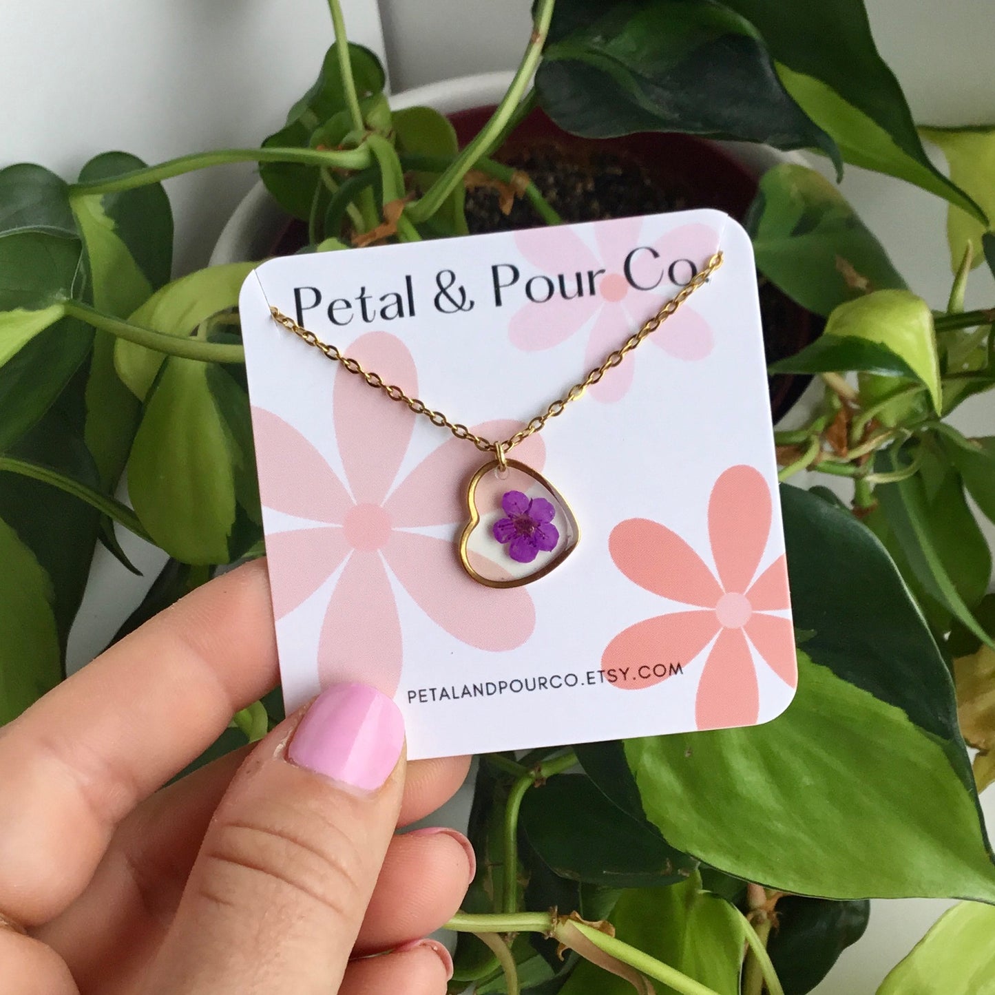 Real Flower Heart Necklace (Gold)