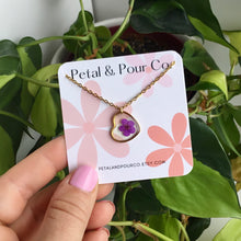 Real Flower Heart Necklace (Gold)