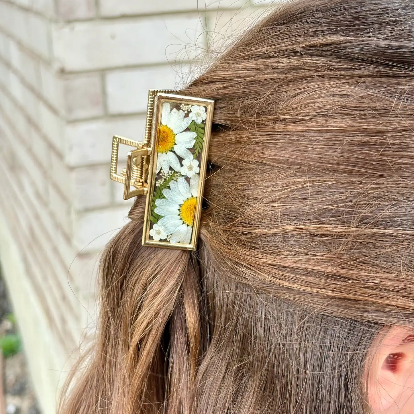 Real Flower Gold Claw Clip
