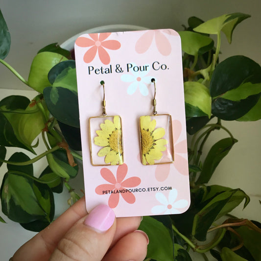 Real Daisy Earring
