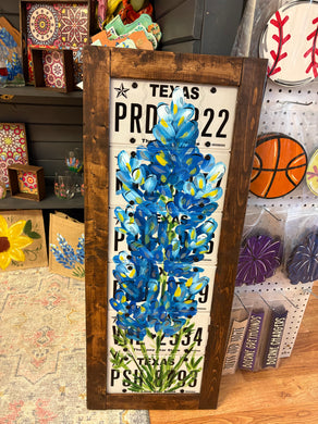 Tall bluebonnet Texas license plate wall decor
