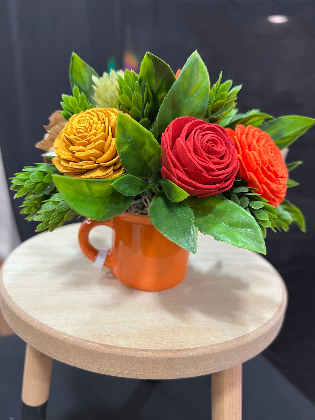 Sola wood flowers in small Cup