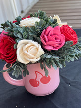 Sola wood flowers in small Cup