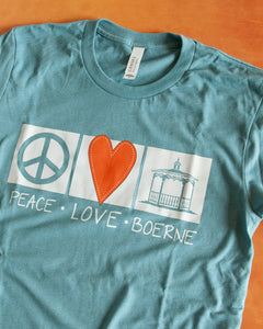 T-Shirt- Peace Love Boerne