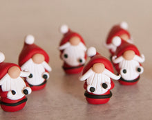 Itty-Bitty Santas