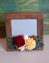 Sola wood flowers on picture frame