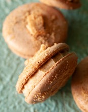Macarons- Cinnamon Toast Crunch