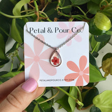 Real Flower Teardrop Necklace (Silver)