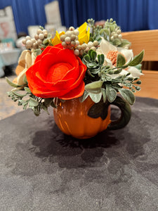 Sola wood flowers in pumpkin shaped cup