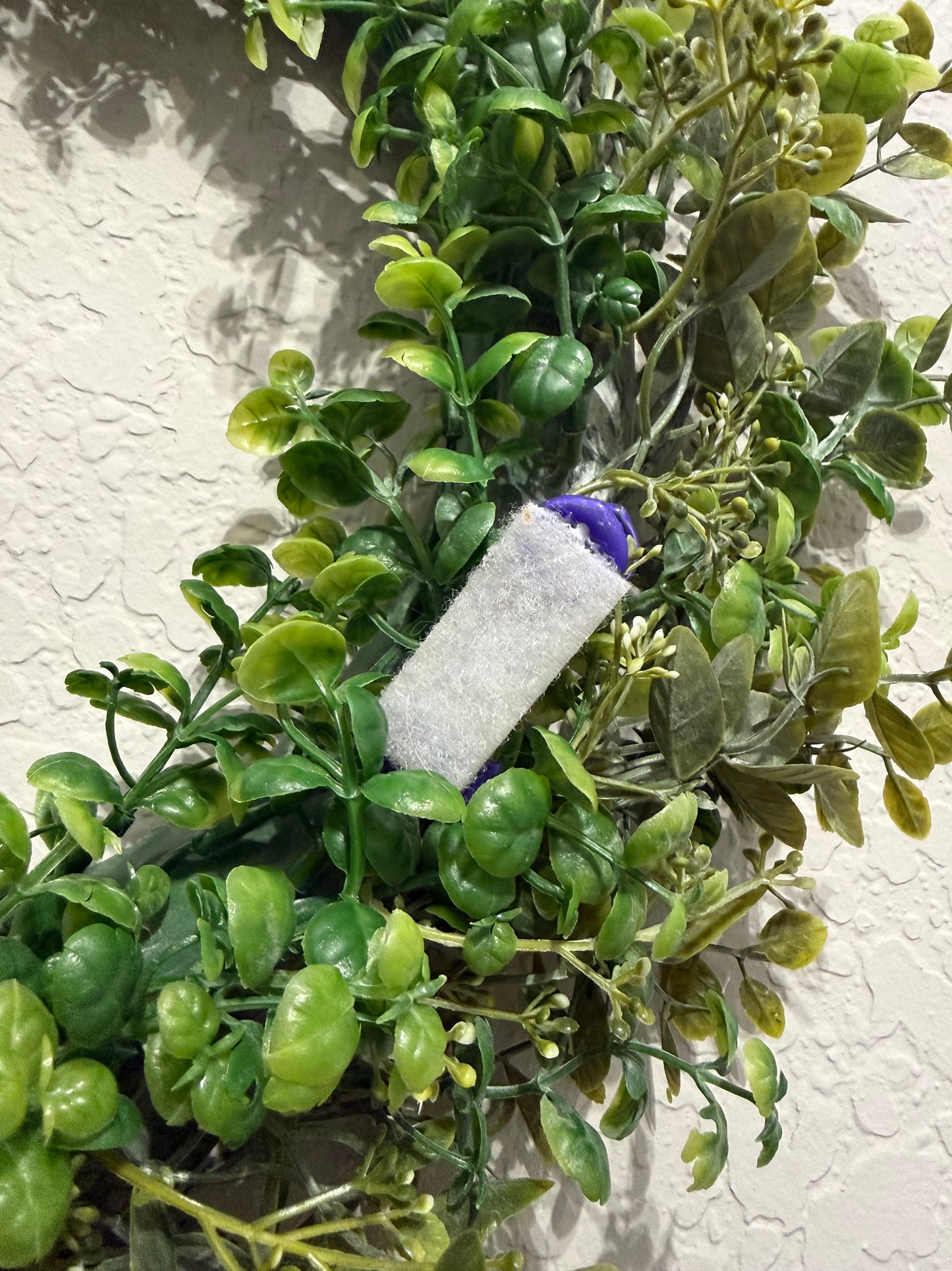 Wreath clips