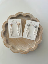 Elegant White leaf earring