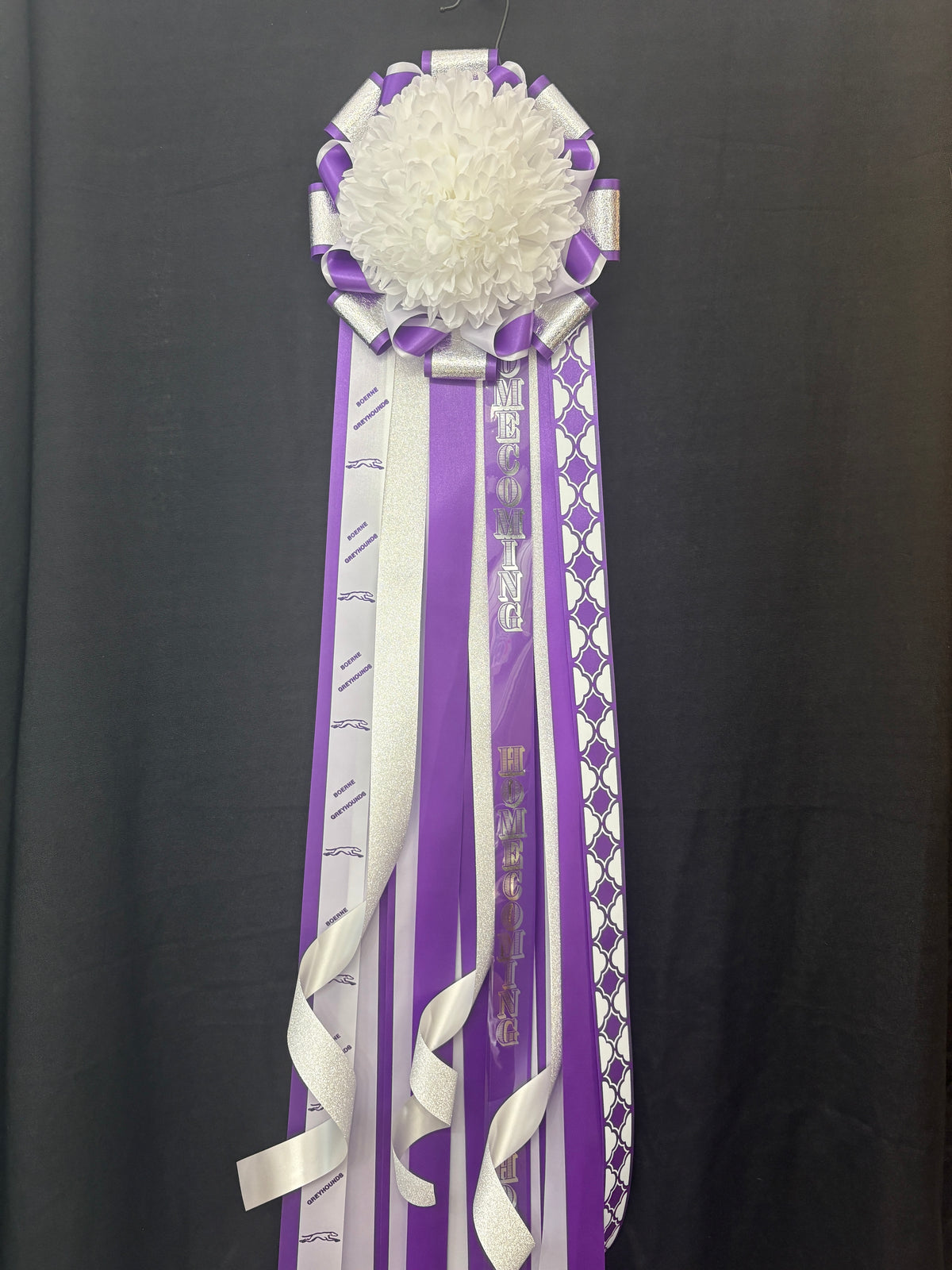 Boerne Deluxe Homecoming Mum 32" Allie