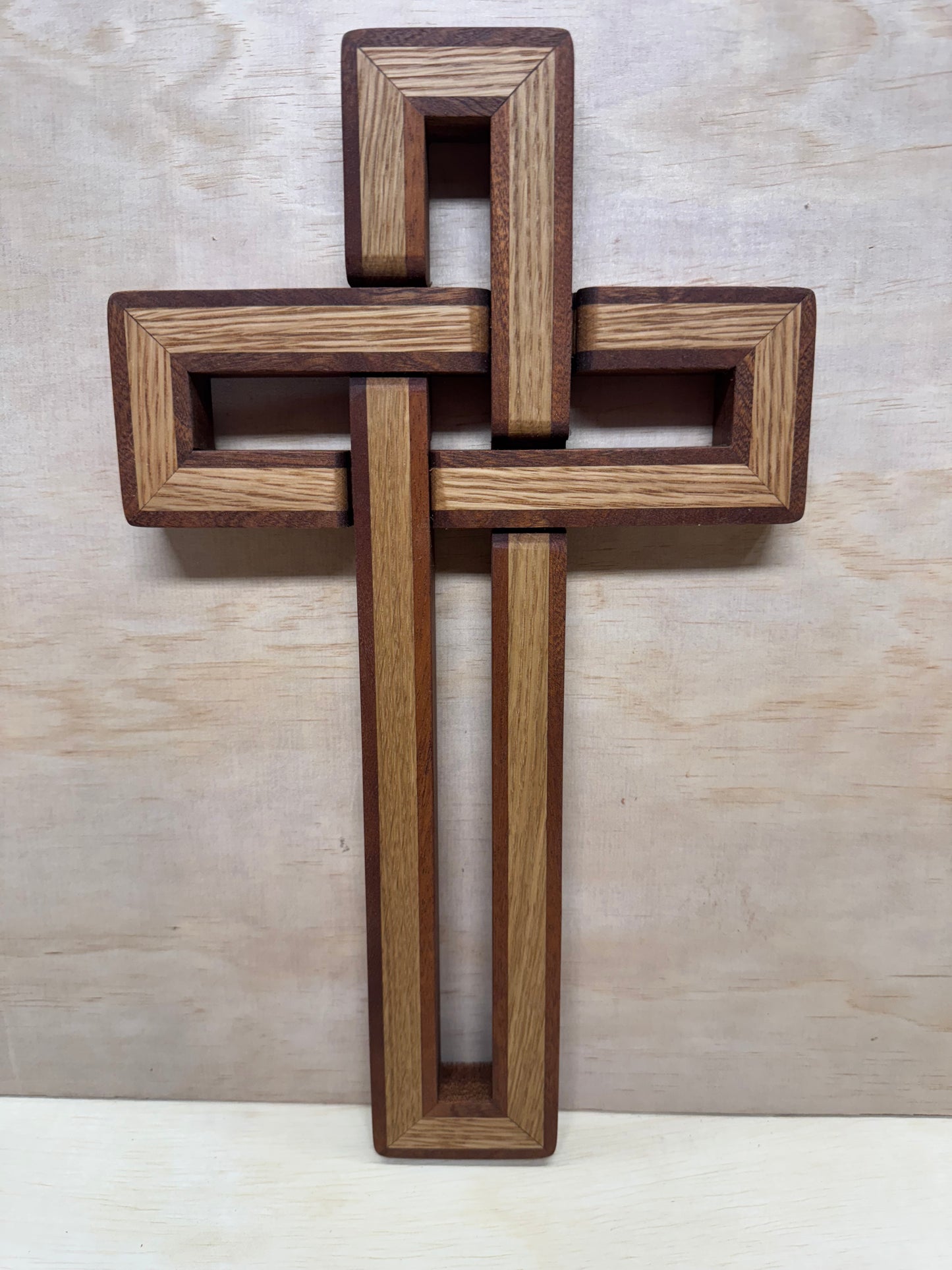 Oak/Sapele woven cross