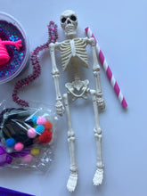 Muy Spooky Skeleton play dough kit