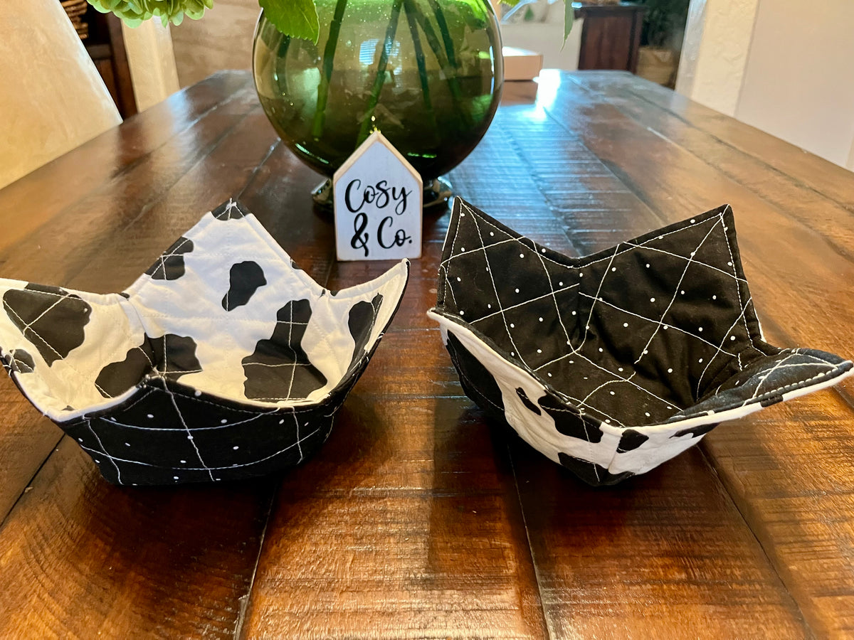 Say Moooo Bowl Cozy