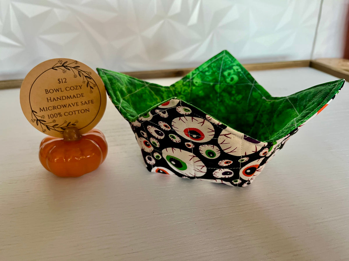 Halloween Eyes Bowl Cozy Green