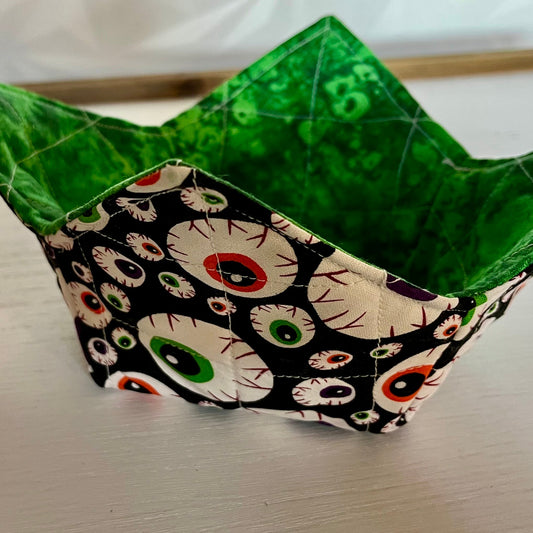 Halloween Eyes Bowl Cozy Green