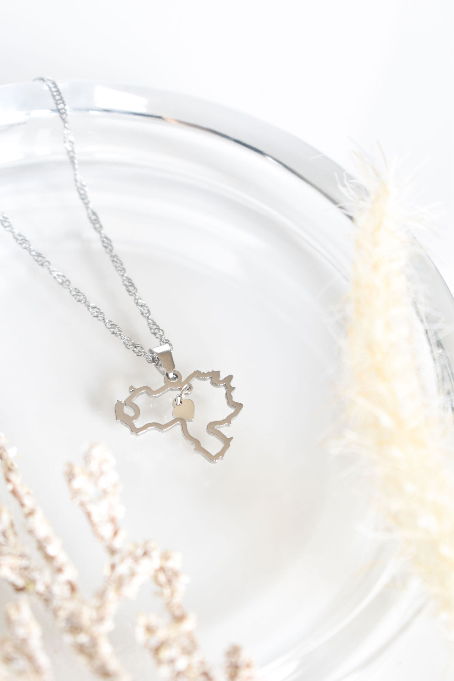 Venezuela Necklace