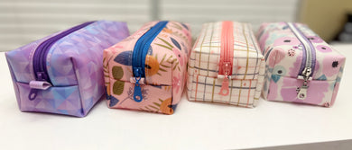 Jelly Toiletry Boxy Bag - Flirty Plaid