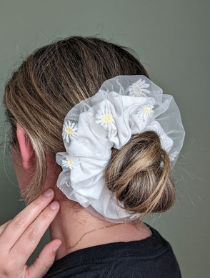 Fashion Lace Scrunchies