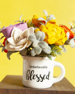 Sola wood flowers in small Cup