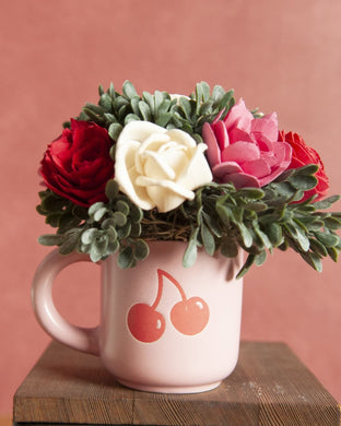 Sola wood flowers in small Cup