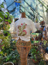 T-shirt- Distressed cactus tee